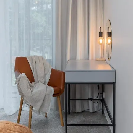 River Side With Balcony By Renters Prestige Lejlighed