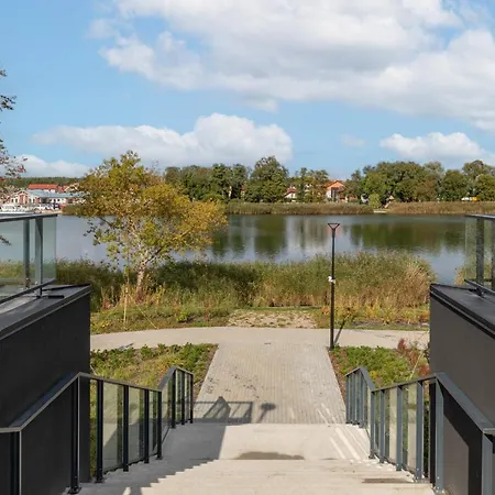 River Side With Balcony By Renters Prestige شقة Dziwnów