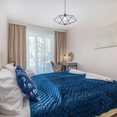 River Side With Balcony By Renters Prestige Lejlighed