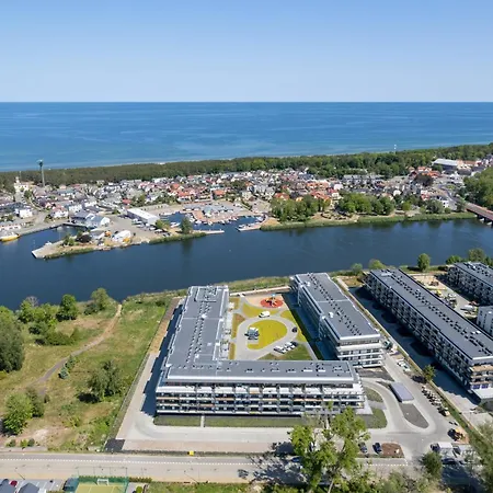 River Side With Balcony By Renters Prestige Apartamento *