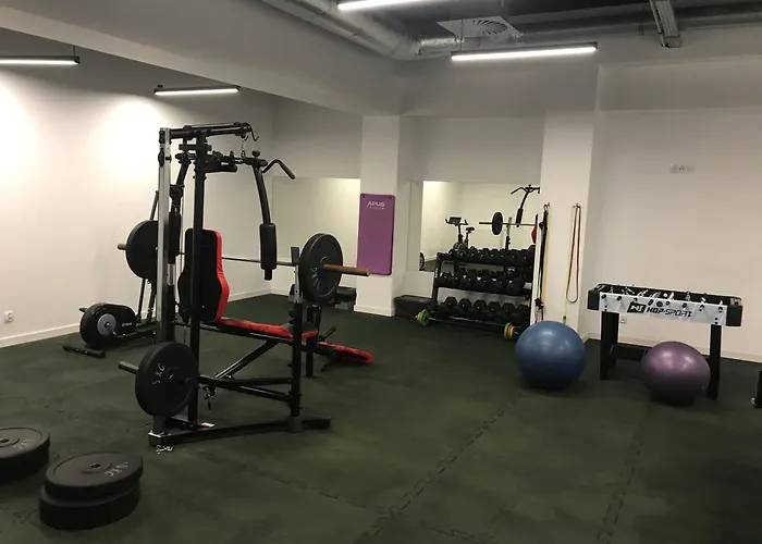 公寓 River Side With Balcony By Renters Prestige